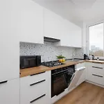 Family With Homely Atmosphere And Excellent For Remote Working By Renters Varsó