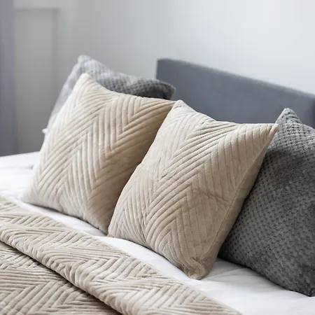 Family With Homely Atmosphere And Excellent For Remote Working By Renters * ワルシャワ