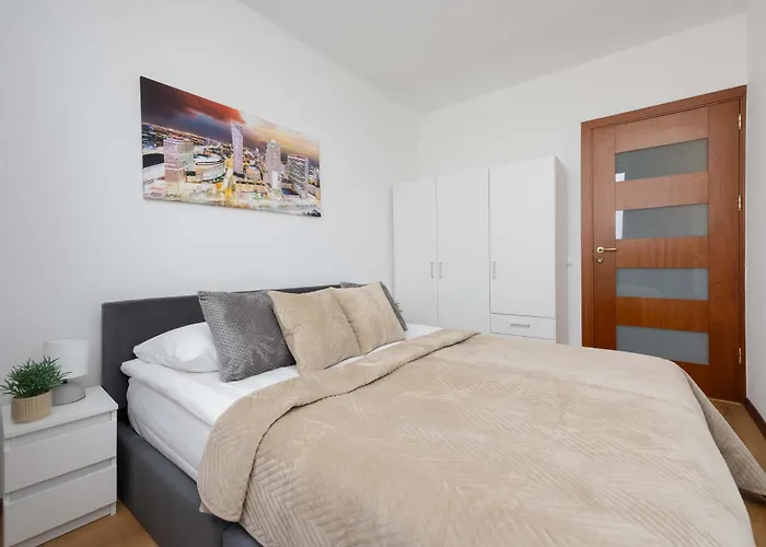 Family With Homely Atmosphere And Excellent For Remote Working By Renters